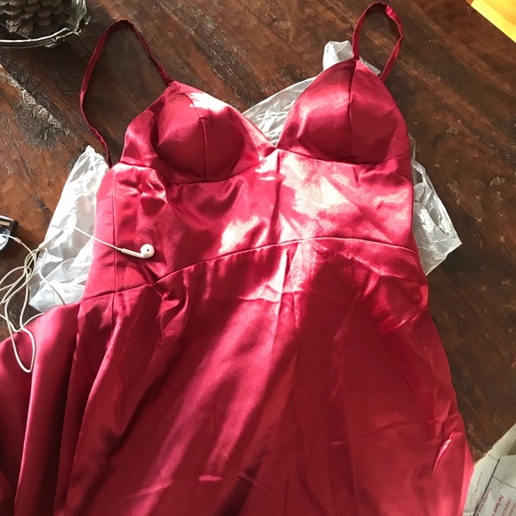 Brand new prom dress! - Picture 2 of 2